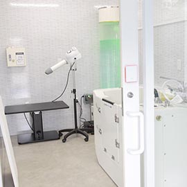 写真：レンタルのトリミングルーム